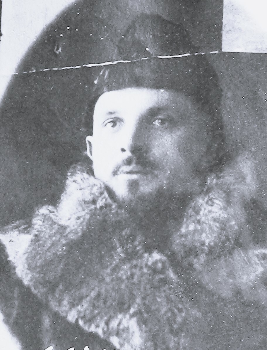 Альберт Пирро Альберт Пирро: секретный сотрудник ВЧК , князь, граф, бразильский консул, глава иностранного диппредставительства